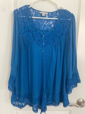 Zac & Rachel Blue Lace-Trim Button Front Tunic